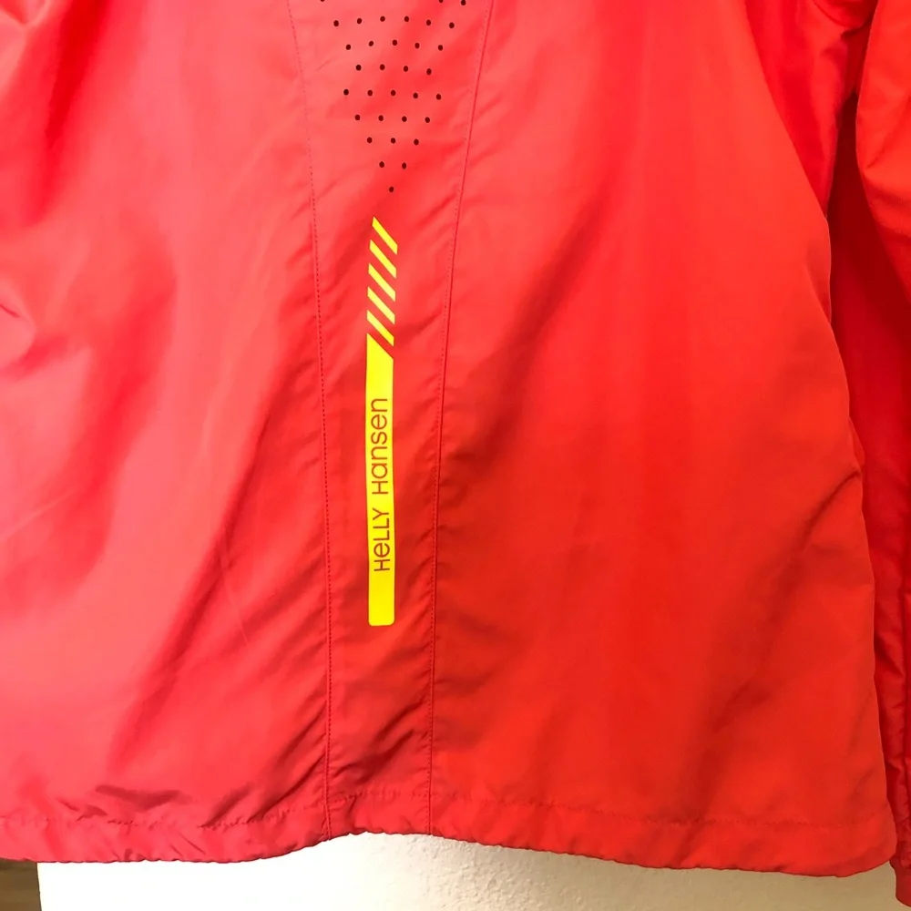 {Helly Hansen} Light, packable running/training jacket with removable sl… - Picture 6 of 14
